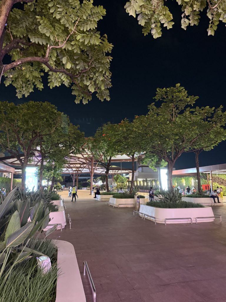 バンガロール空港の近く